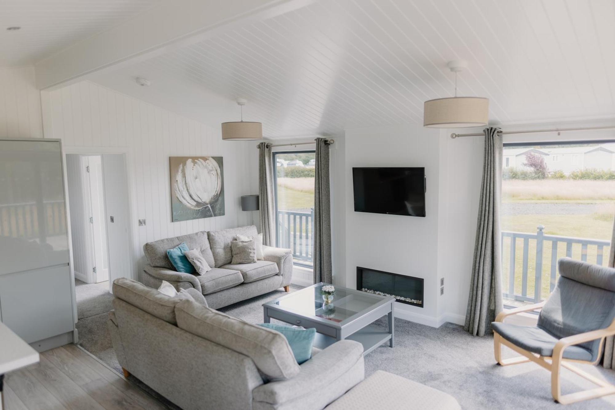 Newbridge  Linwater Caravan Park - Luxury Lodges And Static Caravans Near Edinburgh מראה חיצוני תמונה