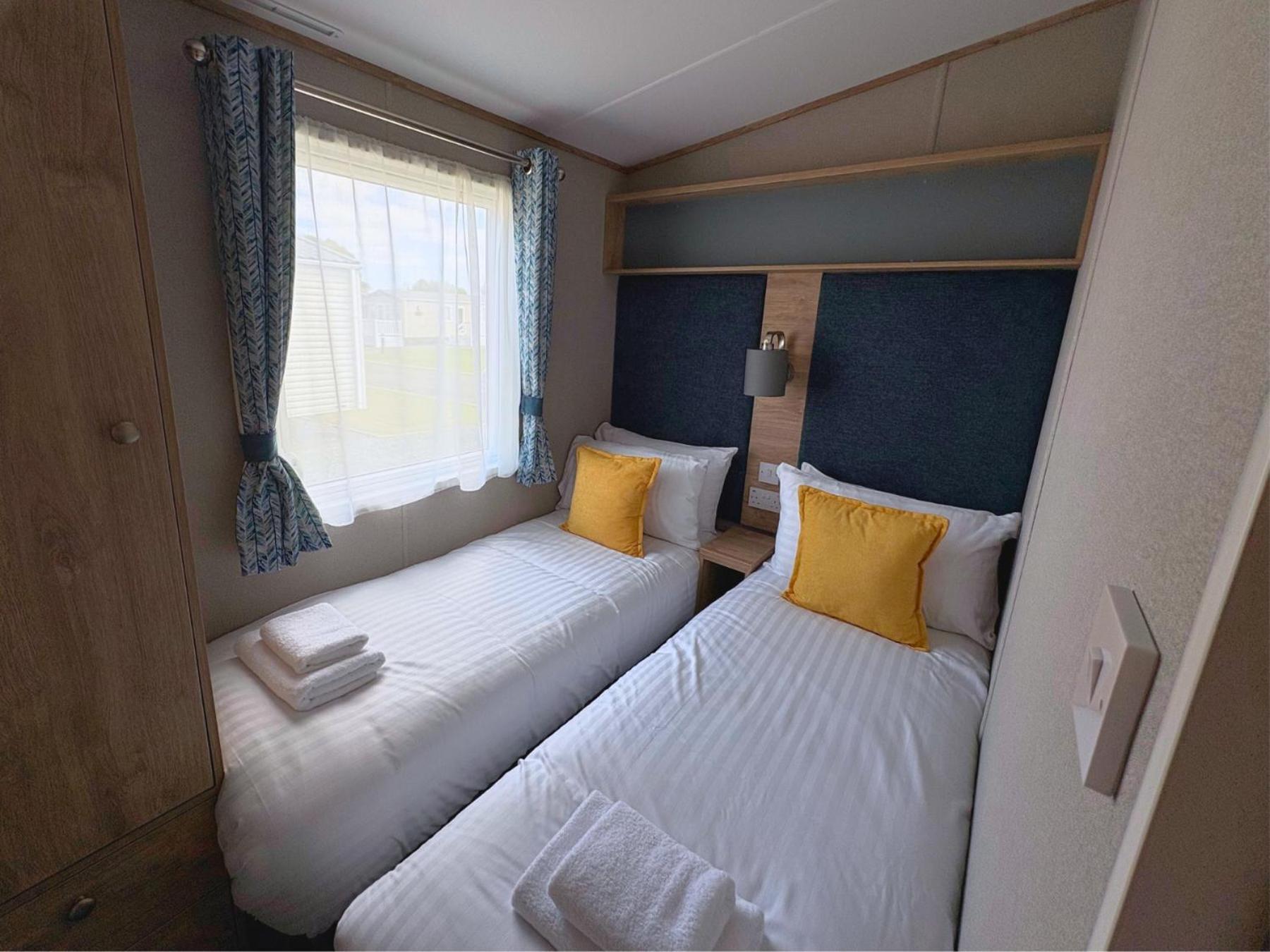 Newbridge  Linwater Caravan Park - Luxury Lodges And Static Caravans Near Edinburgh מראה חיצוני תמונה