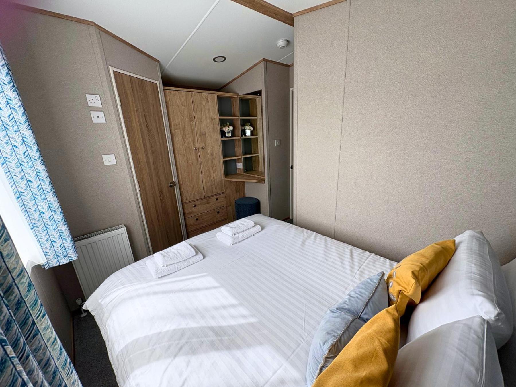 Newbridge  Linwater Caravan Park - Luxury Lodges And Static Caravans Near Edinburgh מראה חיצוני תמונה
